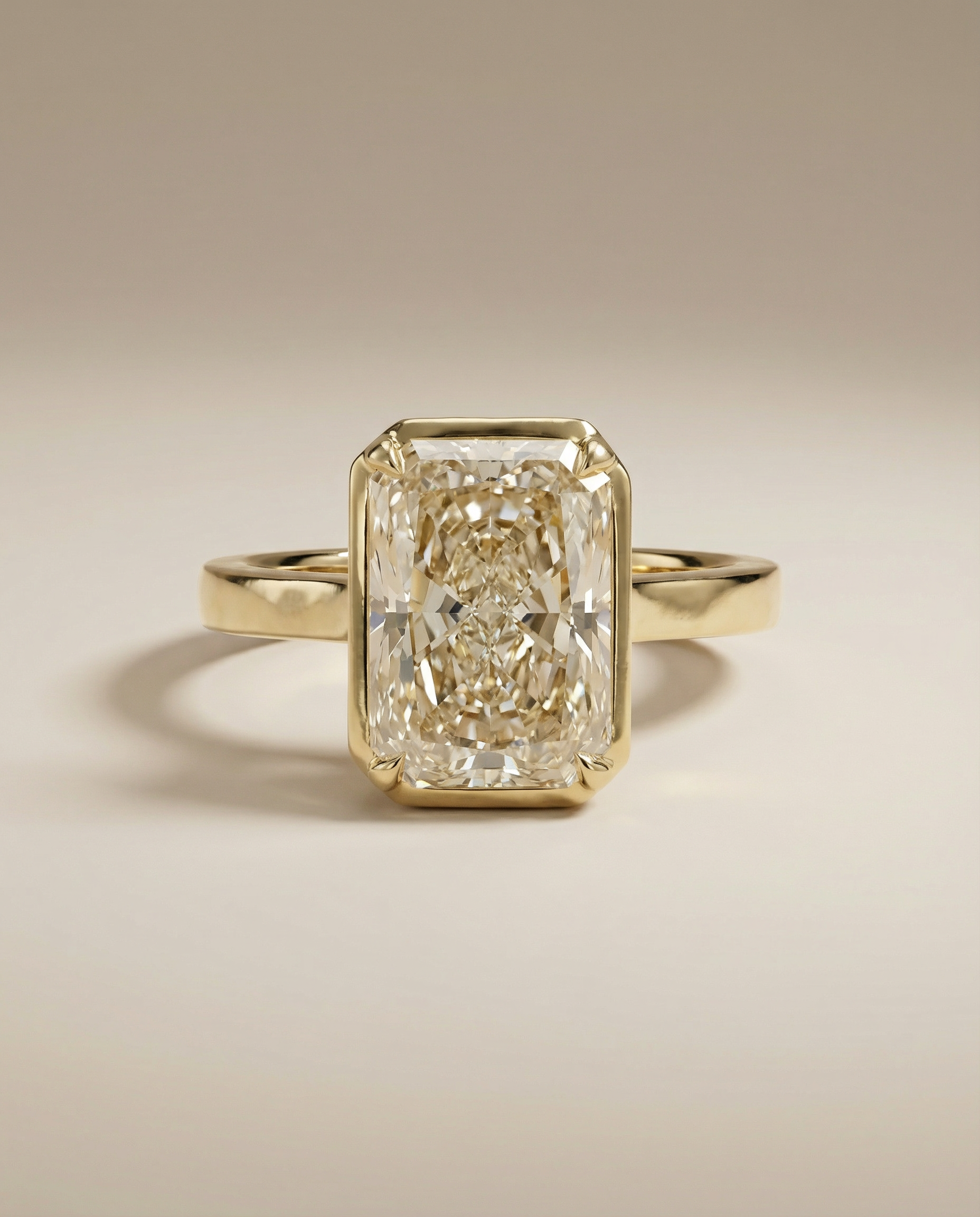 Radiant gold ring